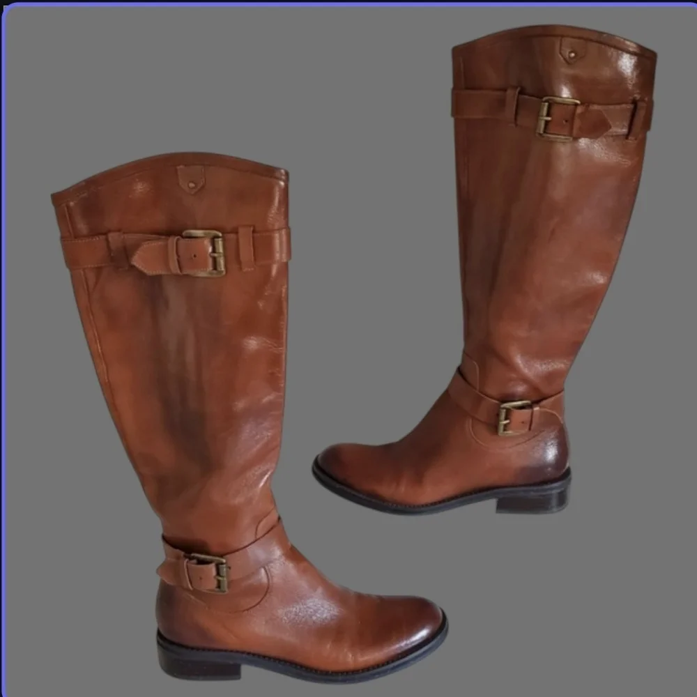 Enzo Angiolini 6.5 Vernished Leather Riding Boots Old Money Equestrian Classic